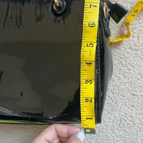 small black bag - Picture 2 of 5